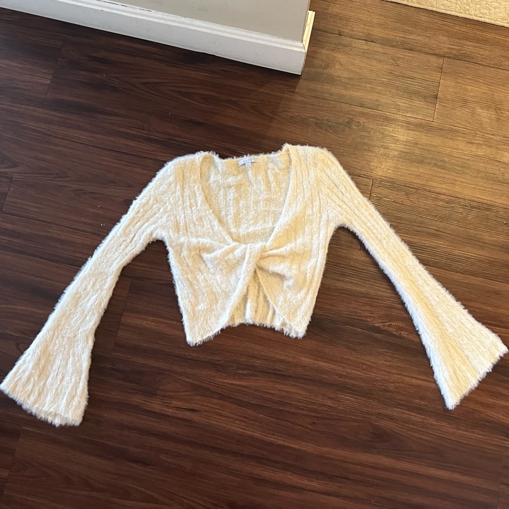 Women’s Cream Top